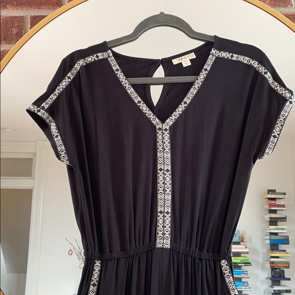 Black jumpsuit with accent trim - Picture 2 of 4